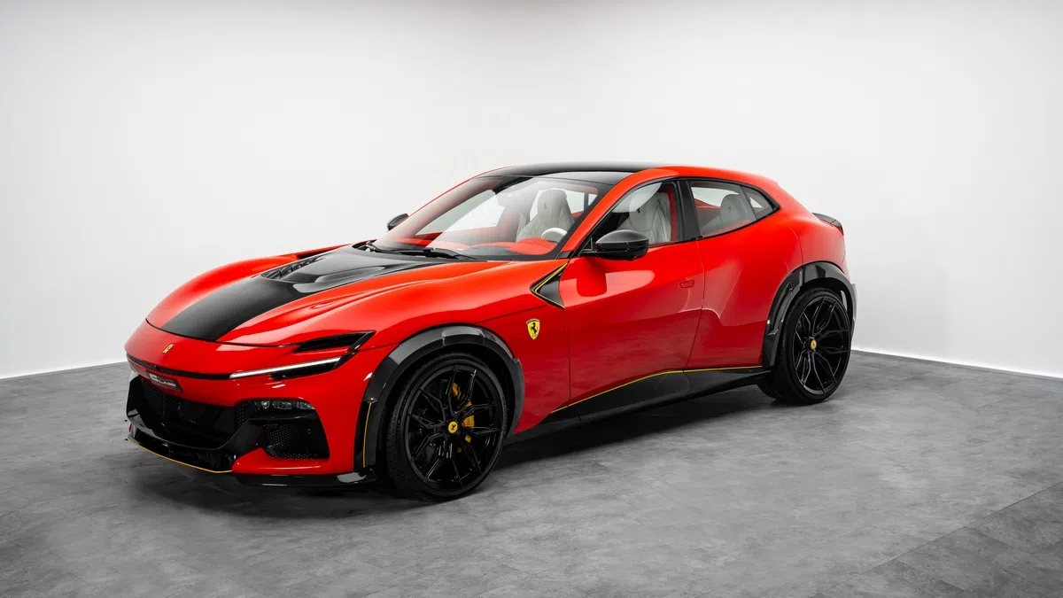 2025 Purosangue ESTESO for sale, exterior, Rosso Scuderia