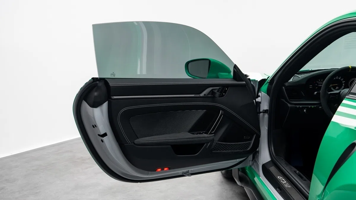 2024 Porsche 911 GT3 RS 2024 interior, door panel