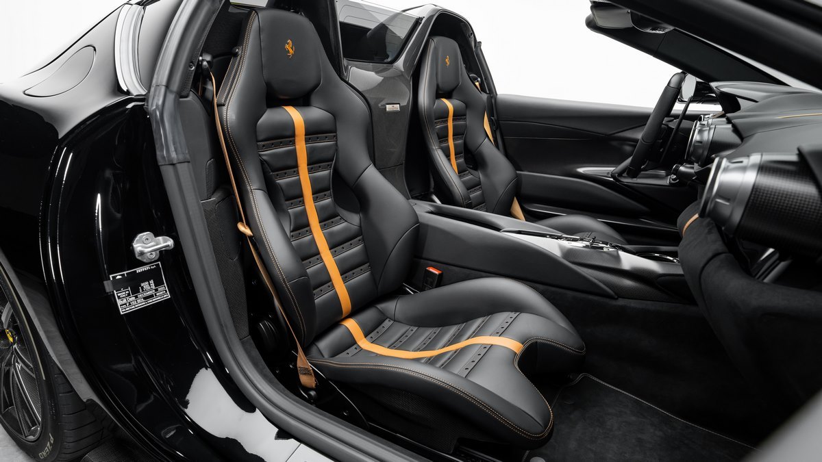 2024 Ferrari 812 Competizione Aperta, 9/16