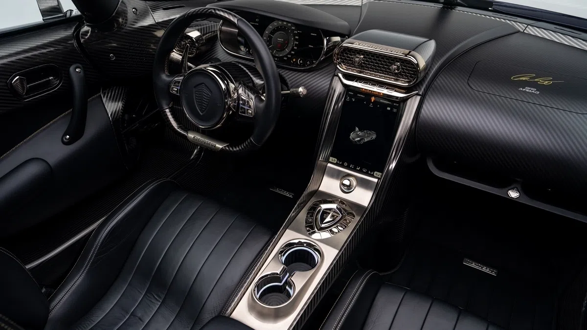 2019 Koenigsegg Regera interior, Black