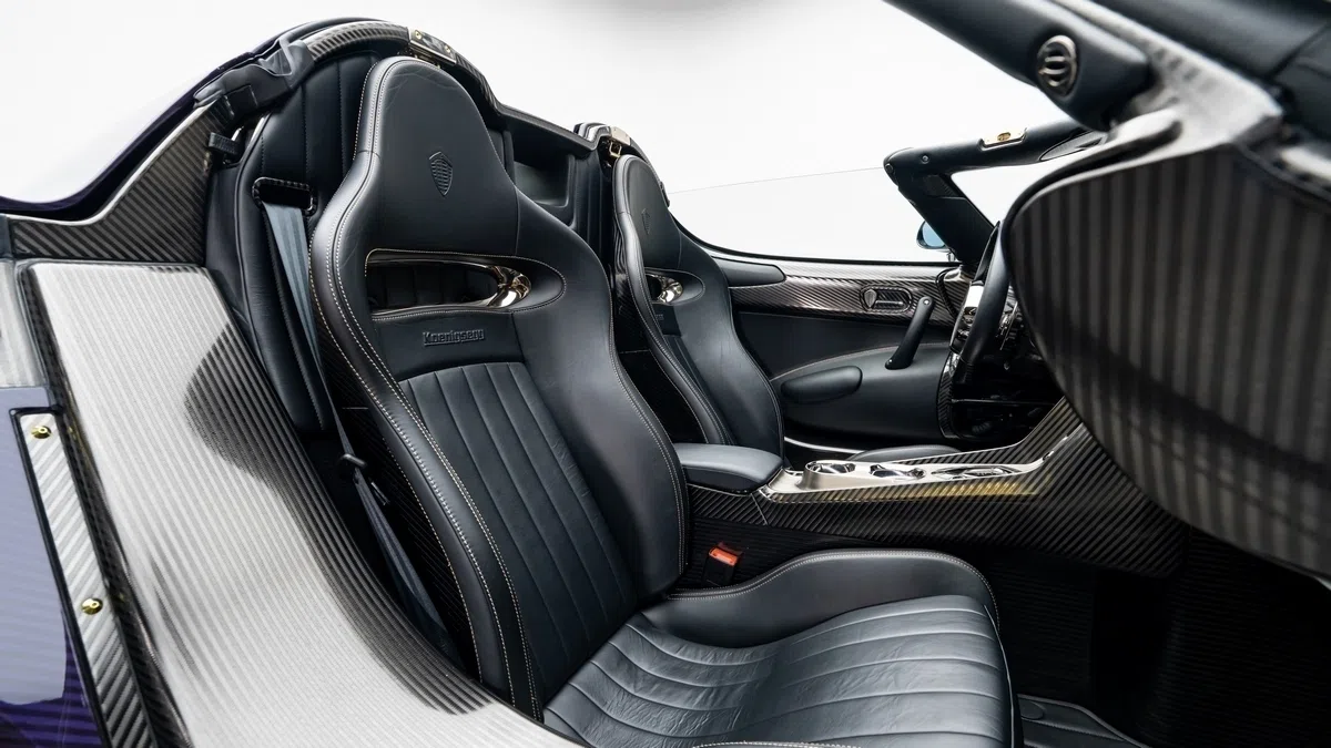 2019 Koenigsegg Regera interior, seats, Black