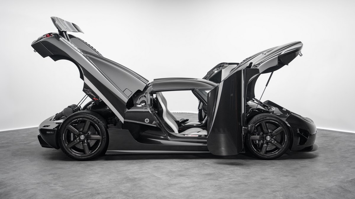 2014 Koenigsegg Agera R, 3/21