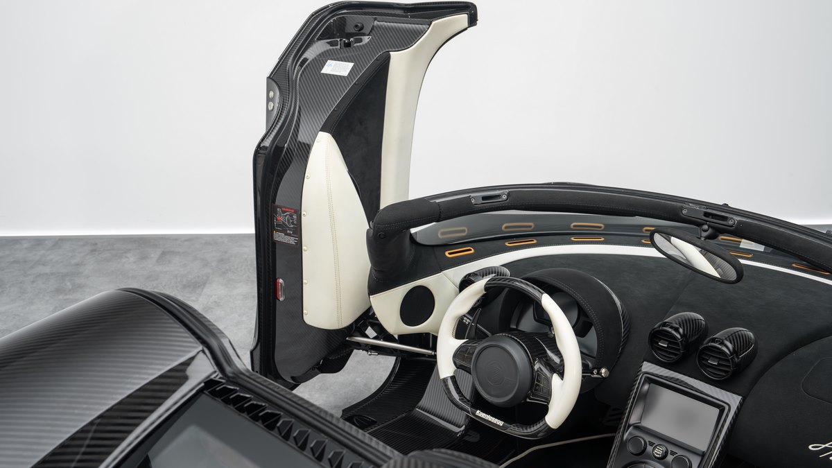 2014 Koenigsegg Agera R, 4/21