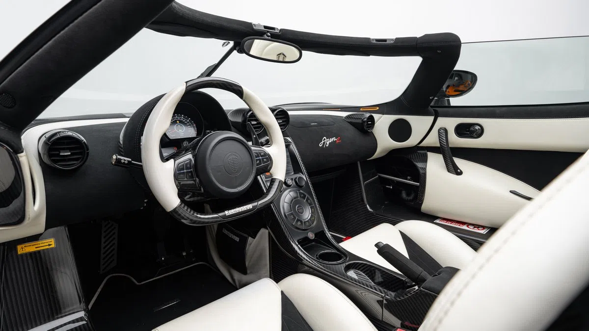 2014 Koenigsegg Agera R interior, dashboard, Black