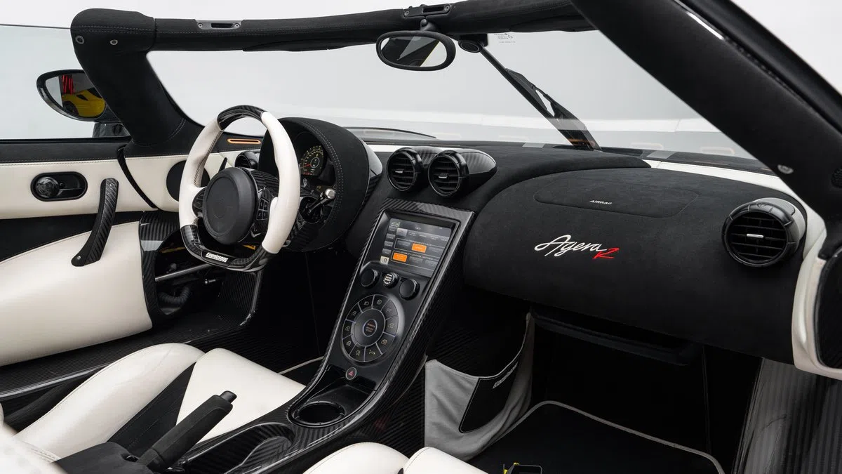 2014 Koenigsegg Agera R interior, dashboard, Black