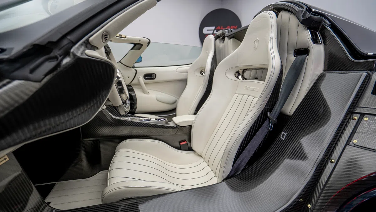 2019 Koenigsegg Regera interior, seats, Beige