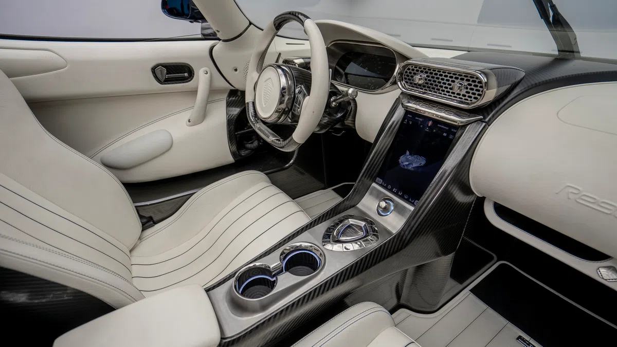 2019 Koenigsegg Regera interior, Beige