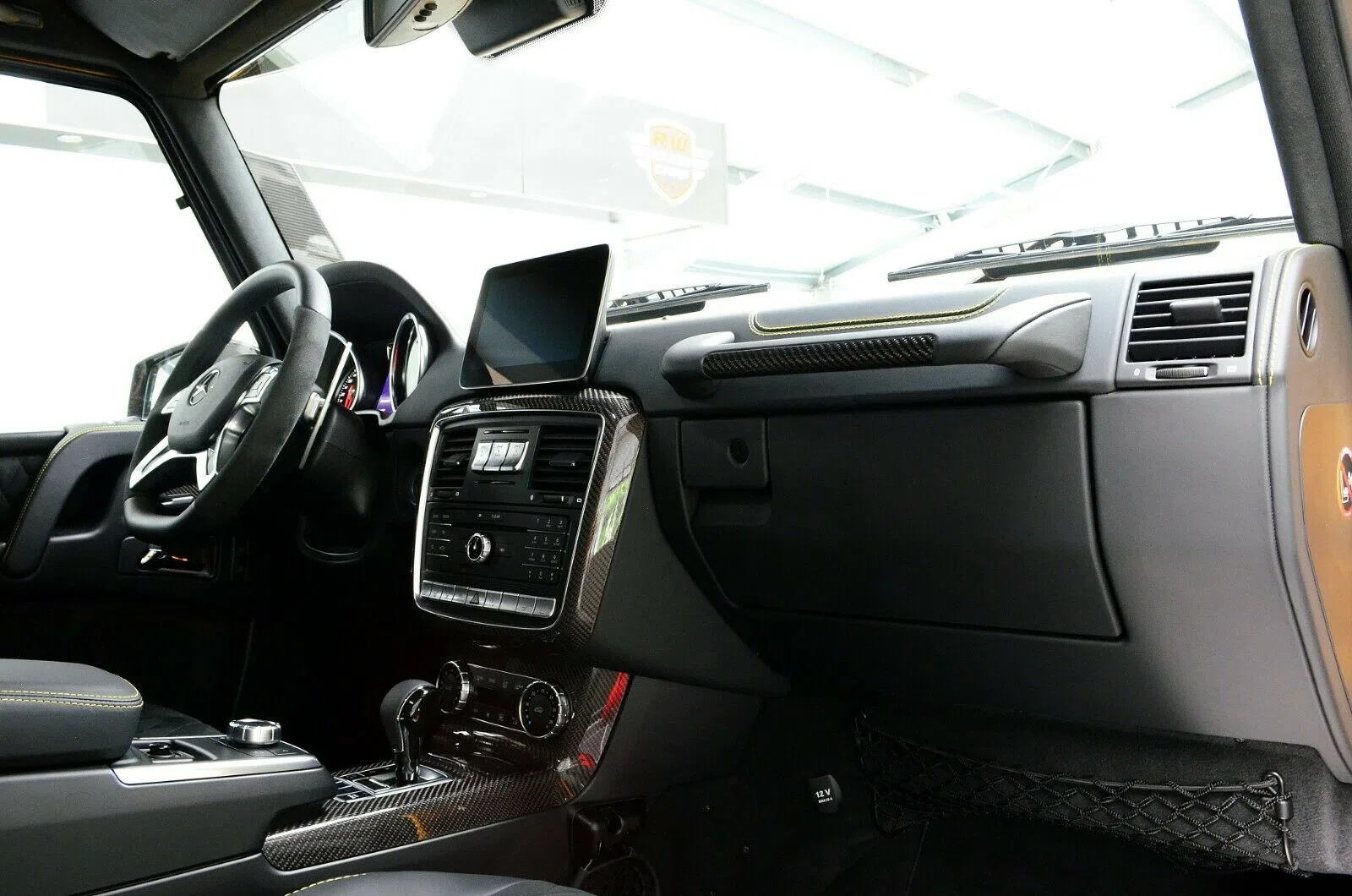 2017 BRABUS G 500 4x4² B40 500 interior, dashboard, Black