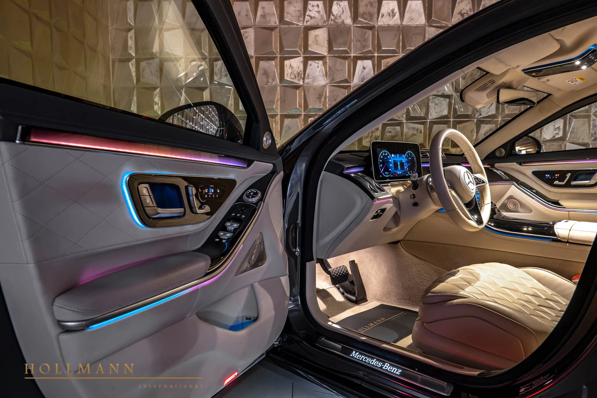 2022 Mercedes-Benz S 680 Guard VR10 interior, door panel, Beige