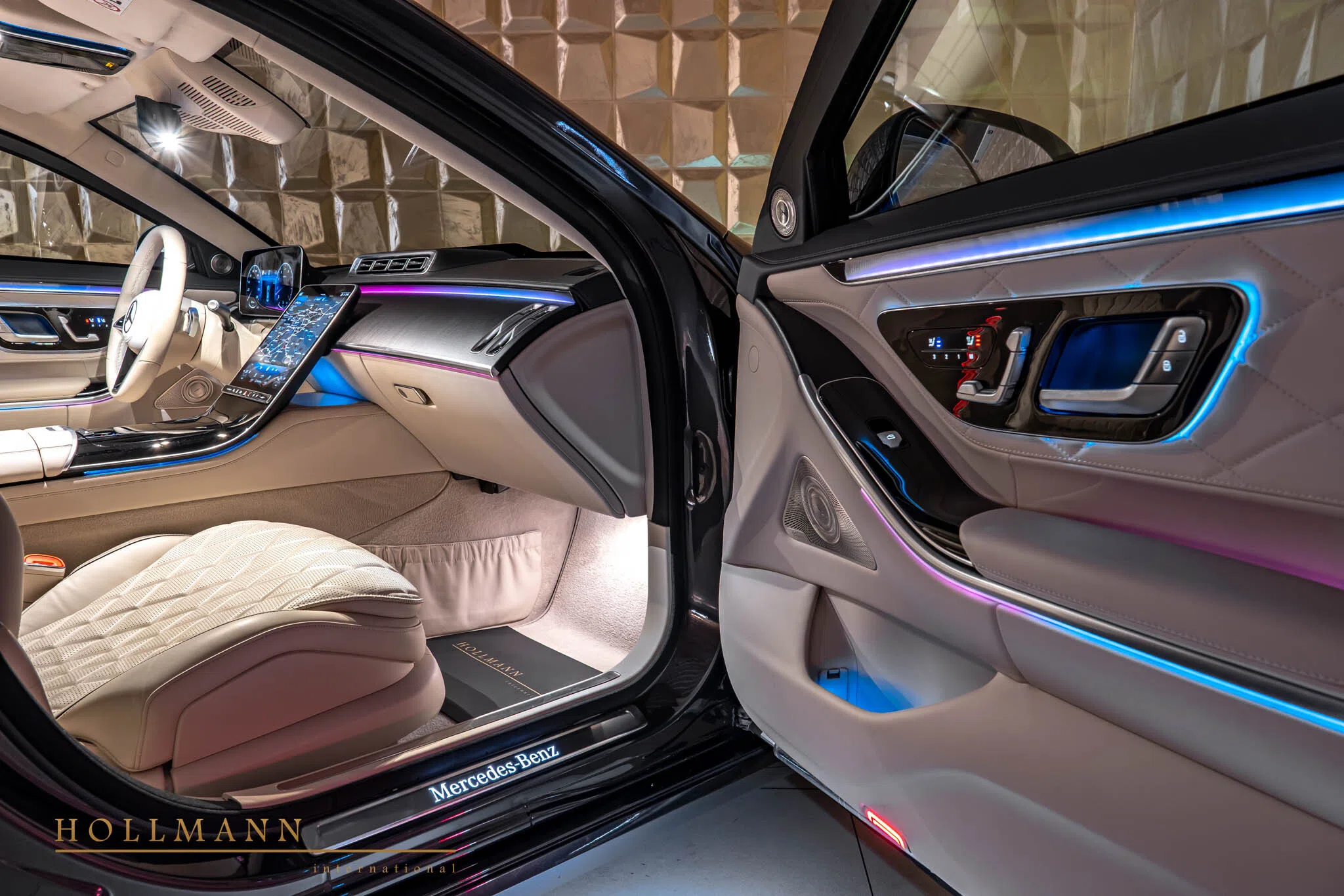 2022 Mercedes-Benz S 680 Guard VR10 interior, door panel, Beige