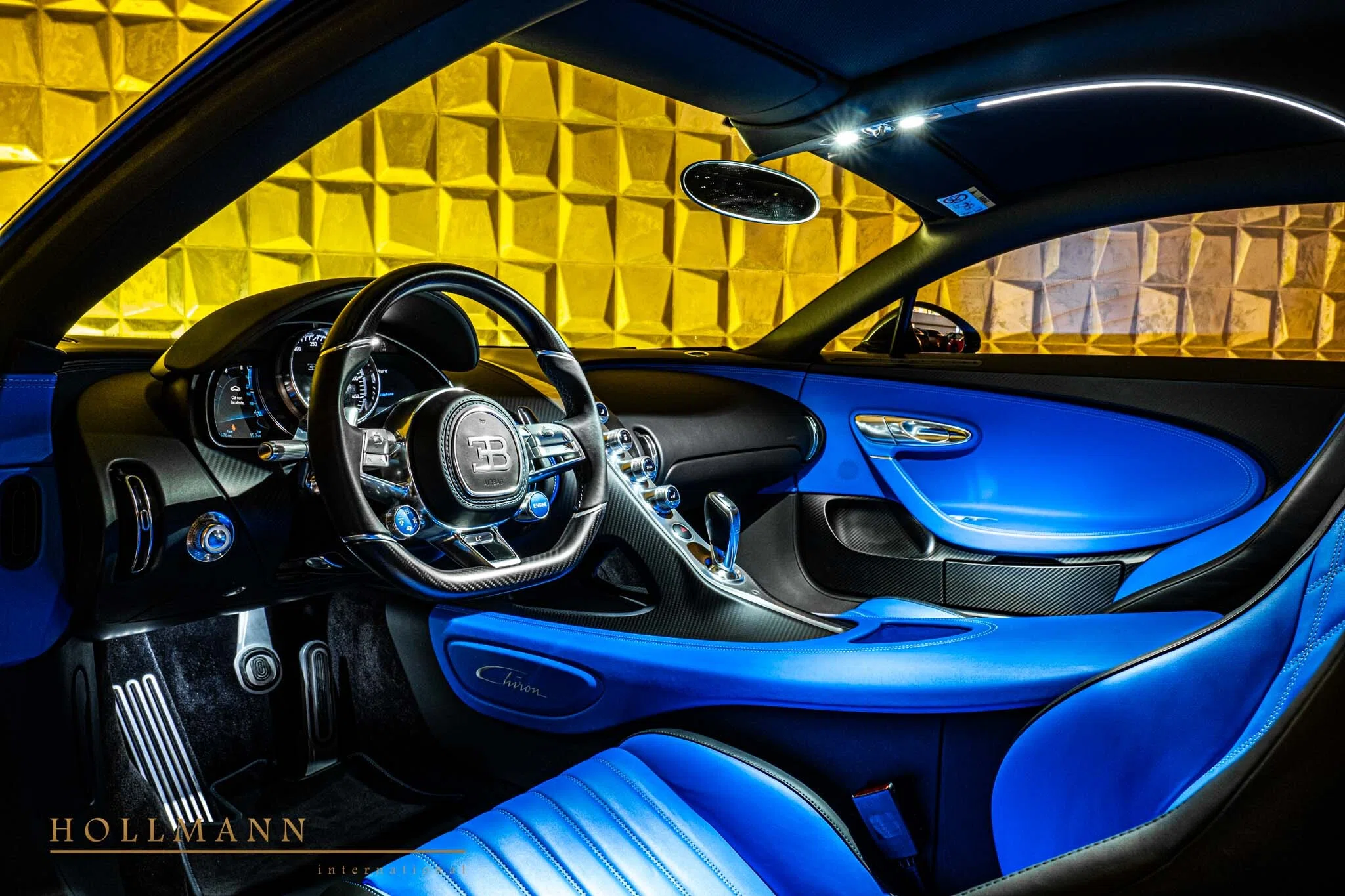 2018 Bugatti Chiron interior, French Racing Blue (Leather)