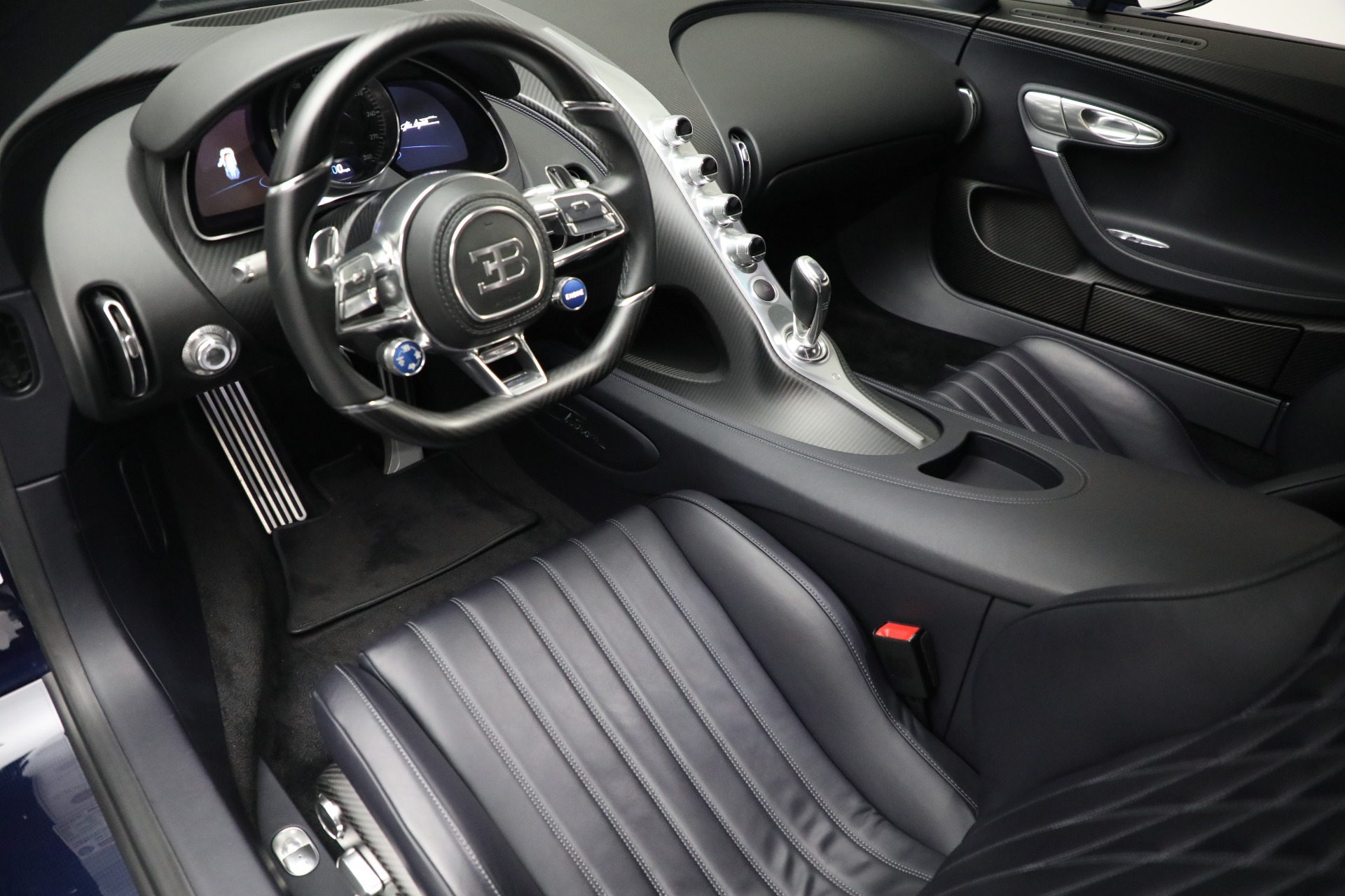 2018 Bugatti Chiron, 3/38