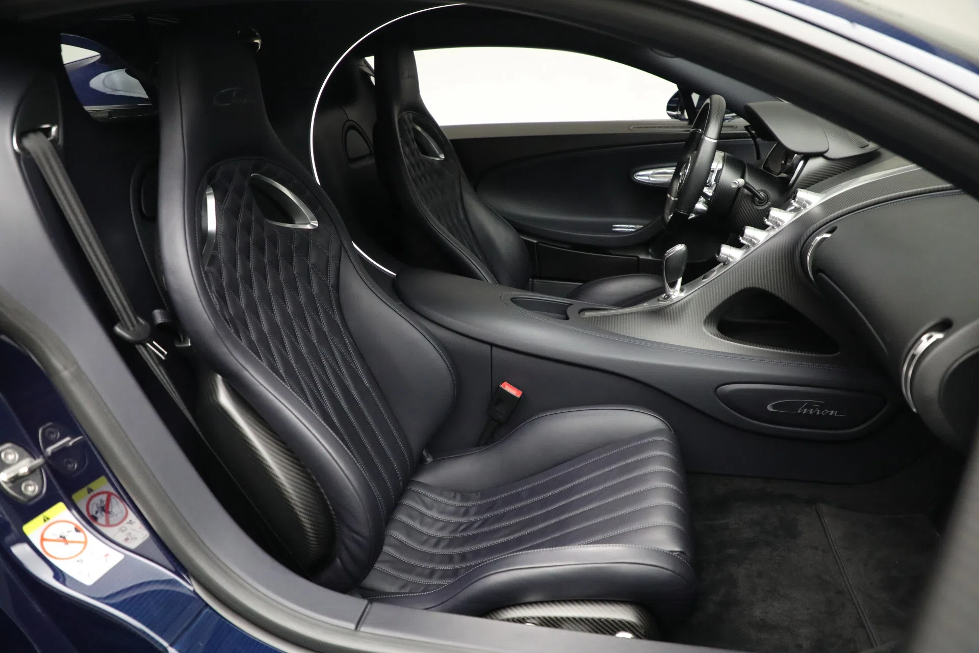 2018 Bugatti Chiron interior, seats, BLACK