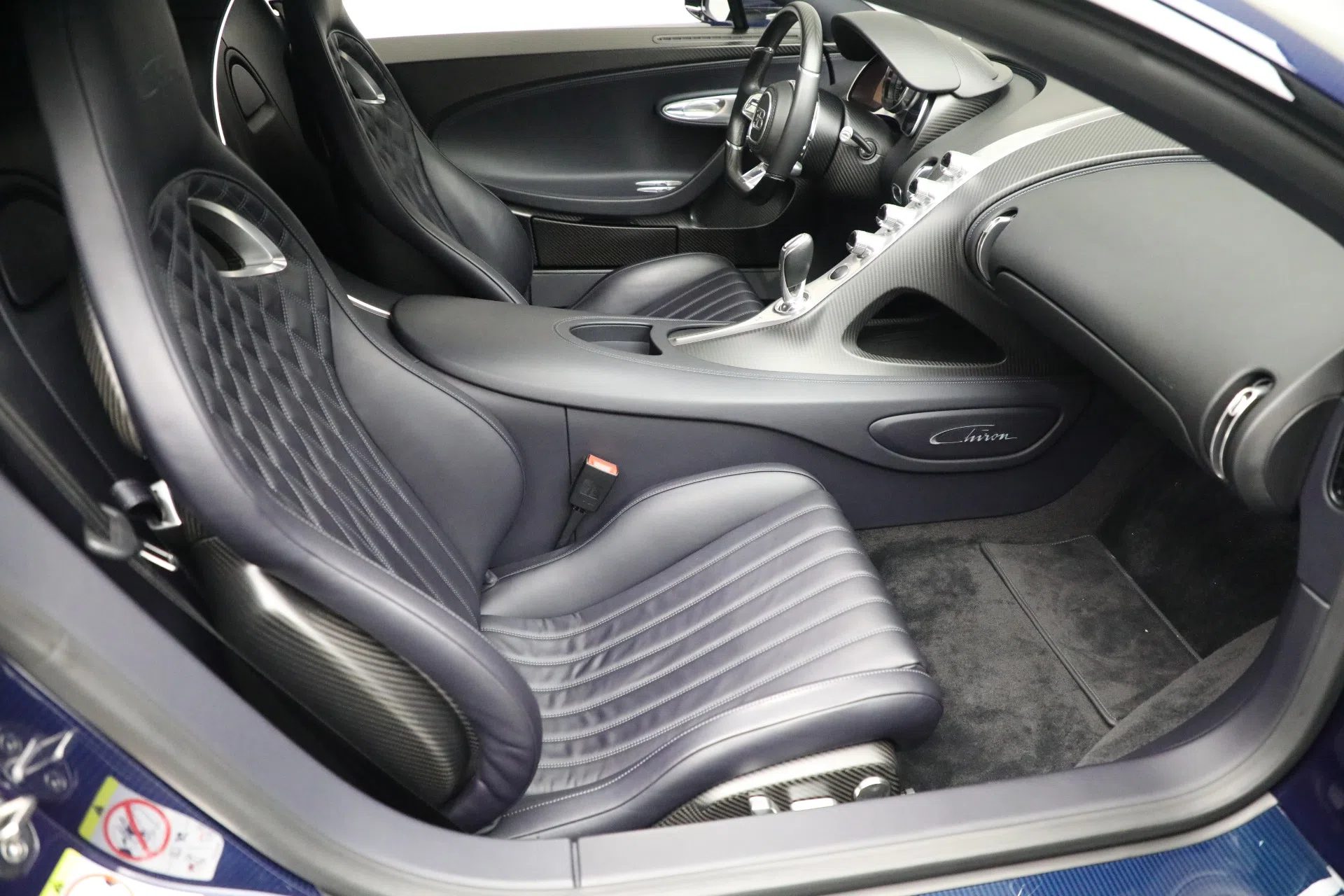 2018 Bugatti Chiron interior, seats, BLACK