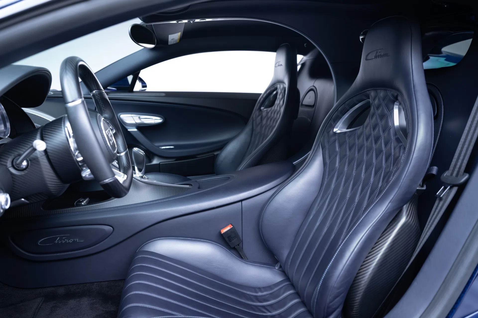 2018 Bugatti Chiron interior, seats, BLACK