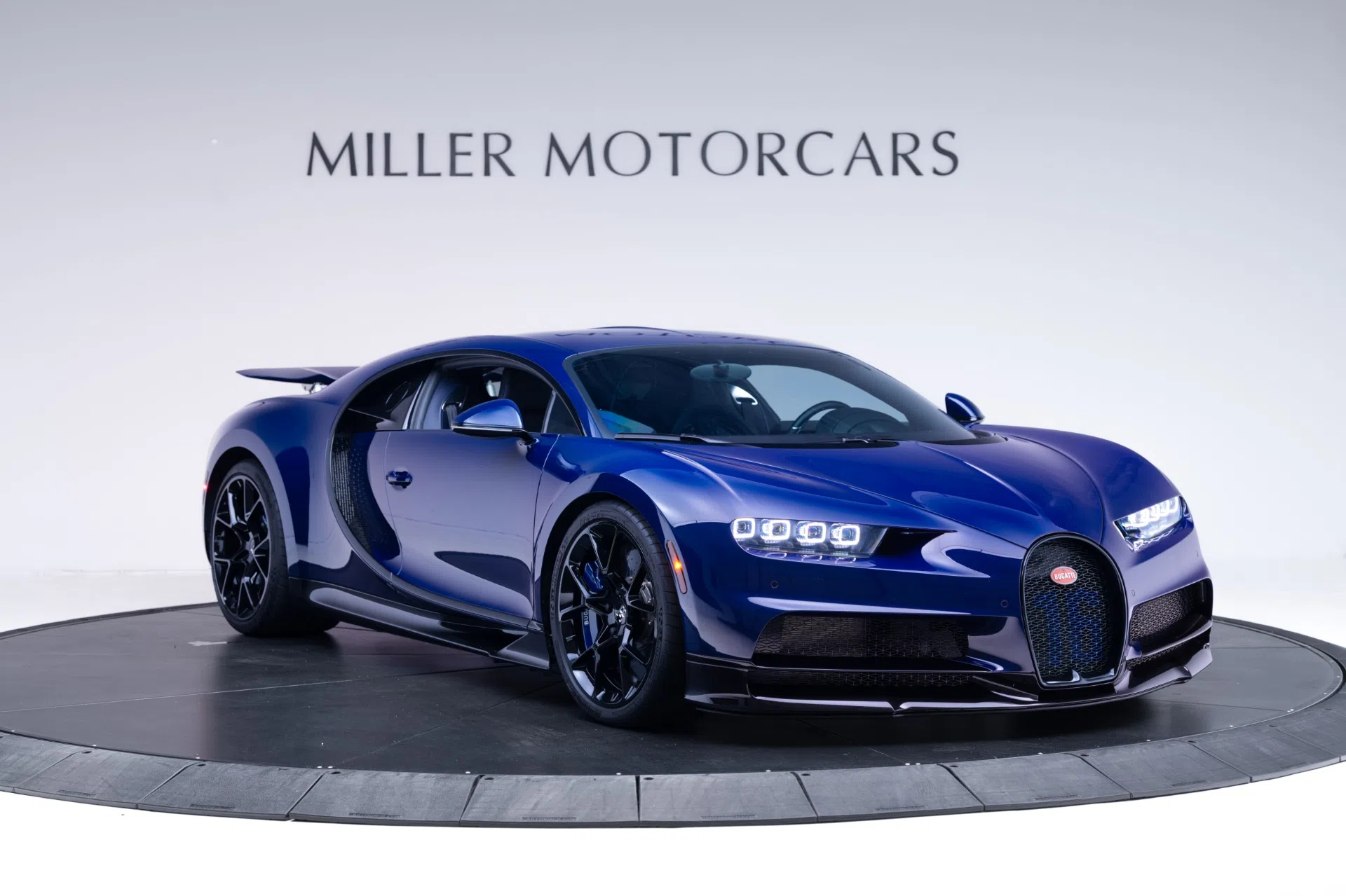 2018 Bugatti Chiron for sale, exterior, Blue Carbon