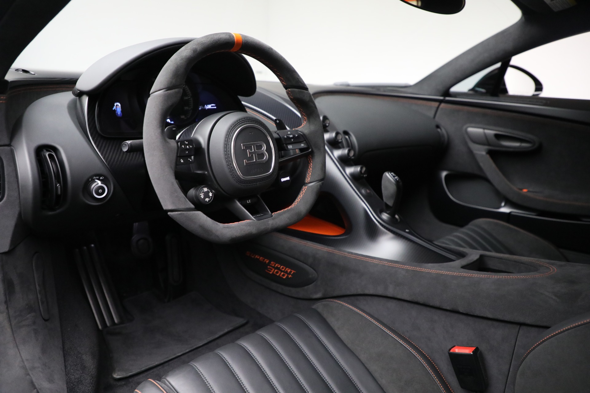 2022 Bugatti Chiron Super Sport, 3/19