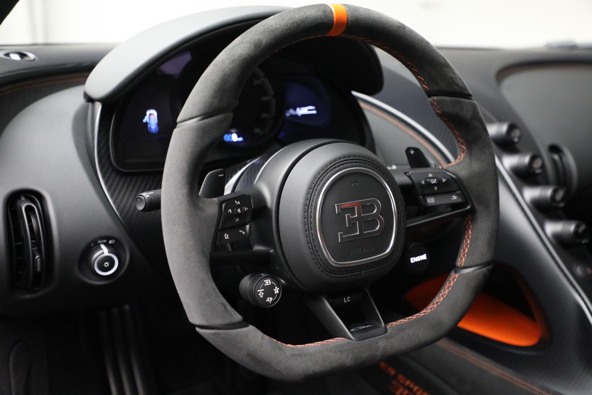 2022 Bugatti Chiron Super Sport, 5/19