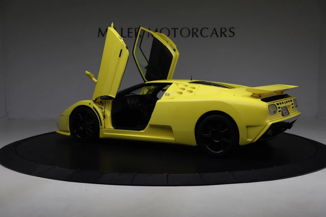 1994 Bugatti EB110 Super Sport for sale, exterior, GIALLO