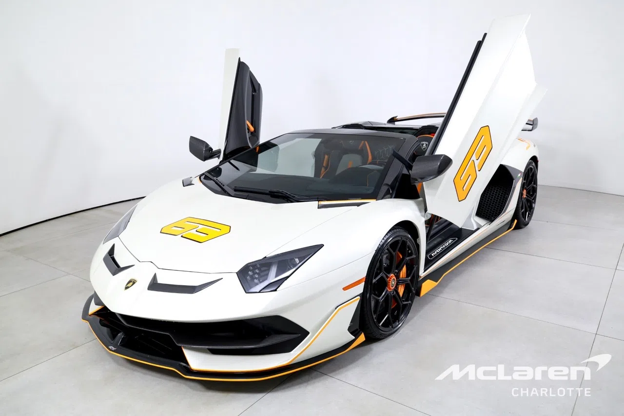 2021 Lamborghini Aventador SVJ