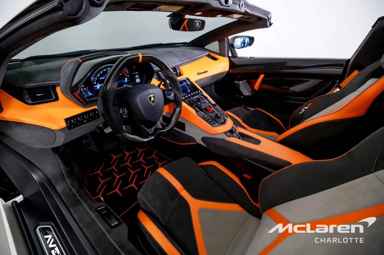 2021 Lamborghini Aventador SVJ interior, dashboard, Orange