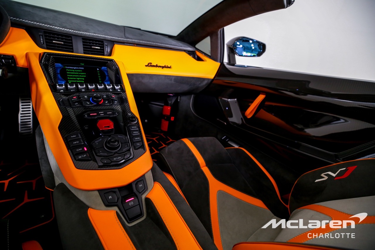 2021 Lamborghini Aventador SVJ, 13/18