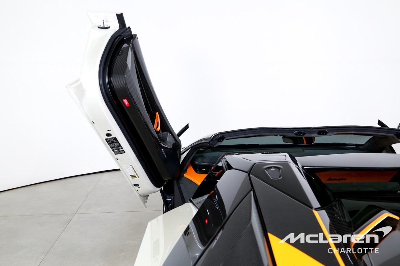 2021 Lamborghini Aventador SVJ, 14/18