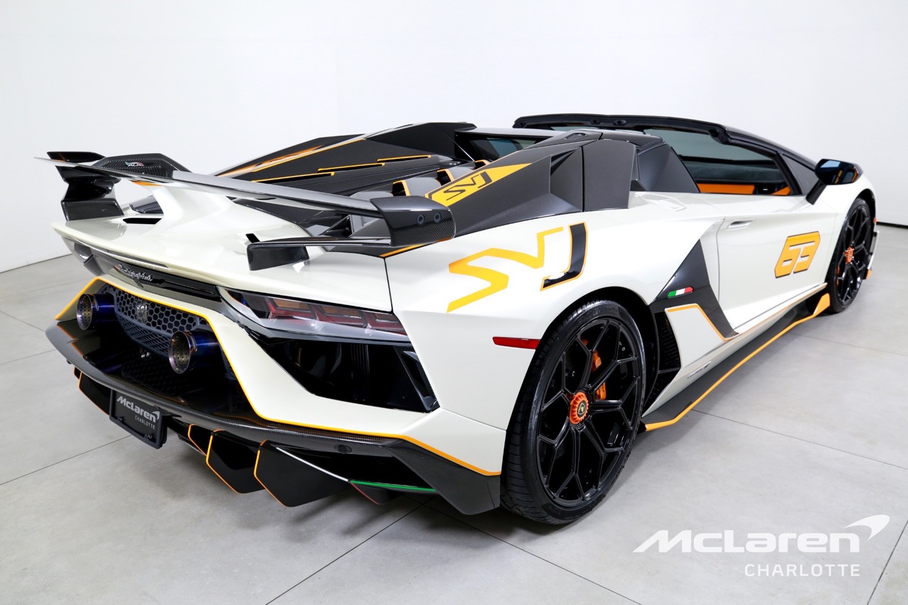 2021 Lamborghini Aventador SVJ, 15/18