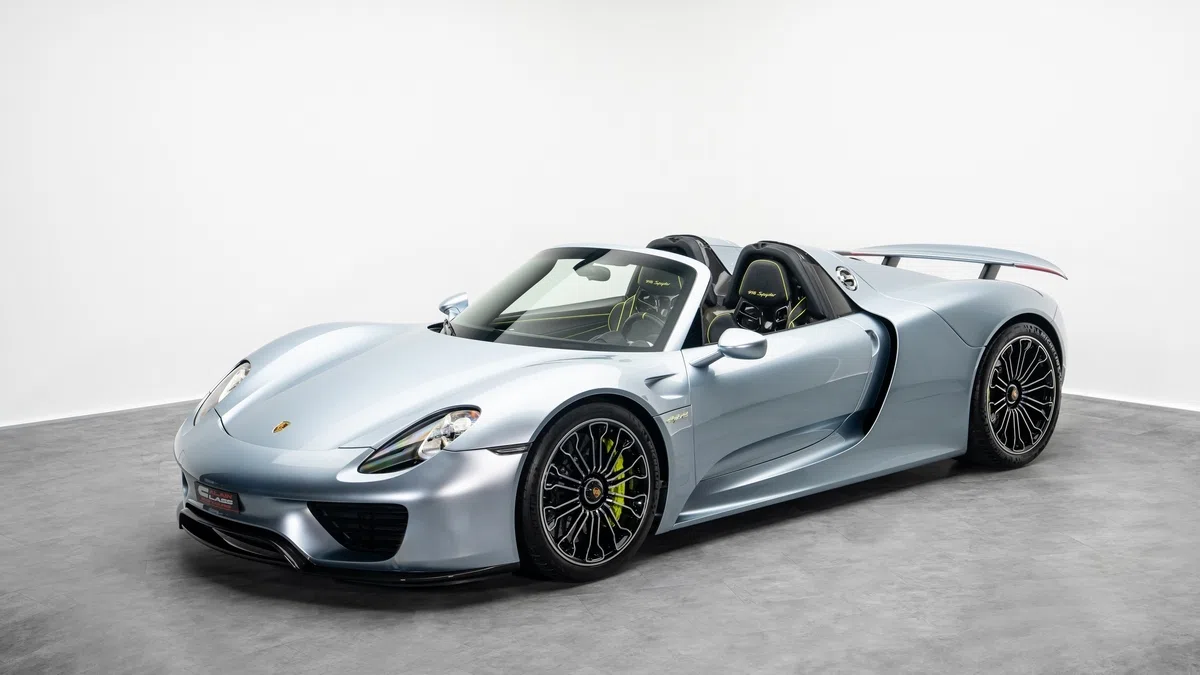 2015 Porsche 918 Spyder