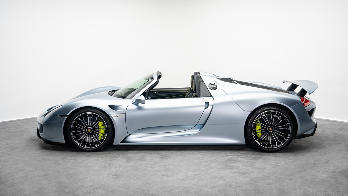 2015 Porsche 918 Spyder, 12/14