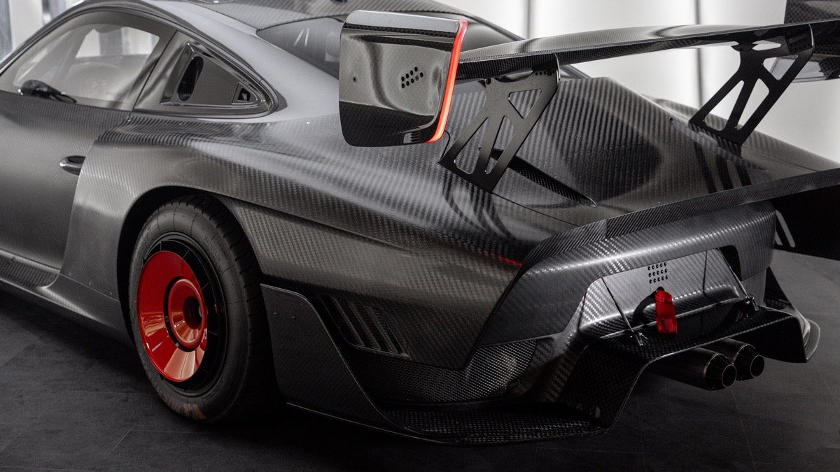 2019 Porsche 935, 15/18