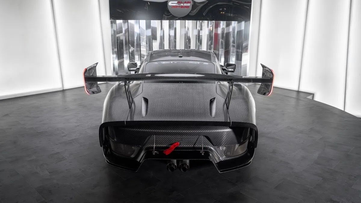 2019 Porsche 935 for sale, exterior, Carbon Fiber