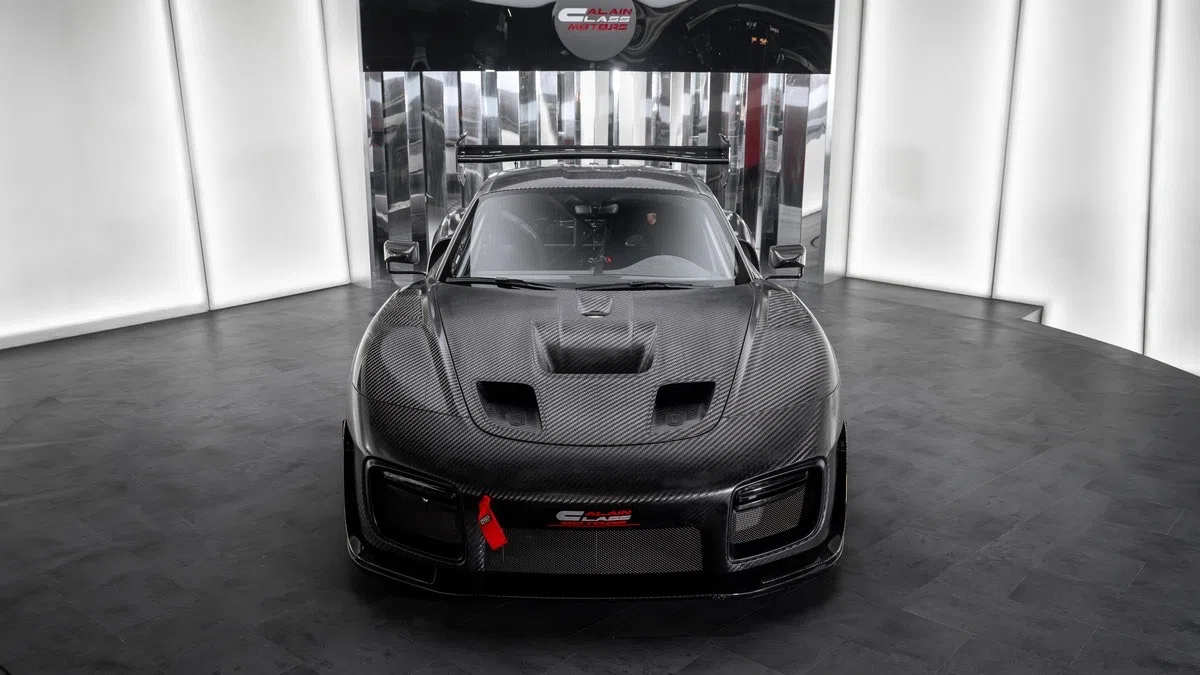 2019 Porsche 935 for sale, exterior, Carbon Fiber
