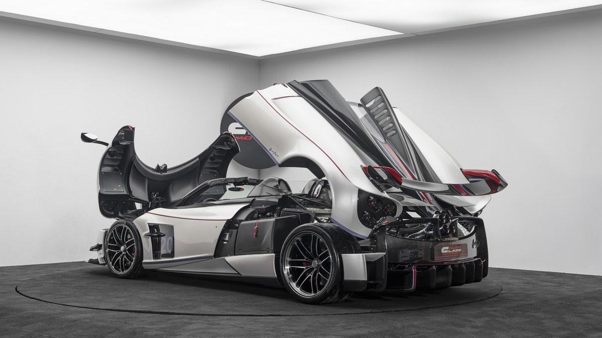 2020 Pagani Huayra Roadster BC, 9/36