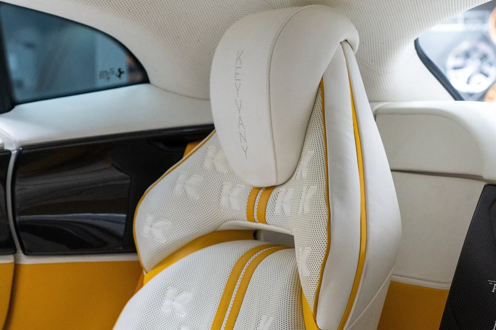 2025 Ferrari Purosangue KEYVANY, 6/16