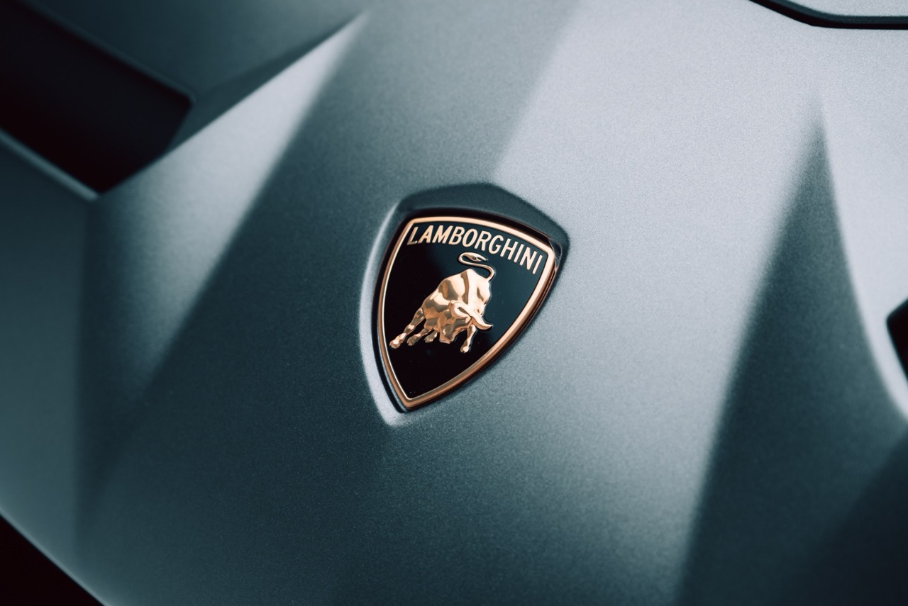 2020 Lamborghini Aventador SVJ Roadster, 3/11