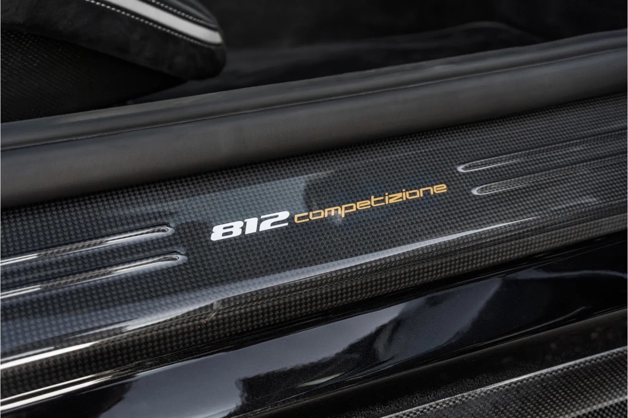 2022 Ferrari 812 Competizione, 7/12