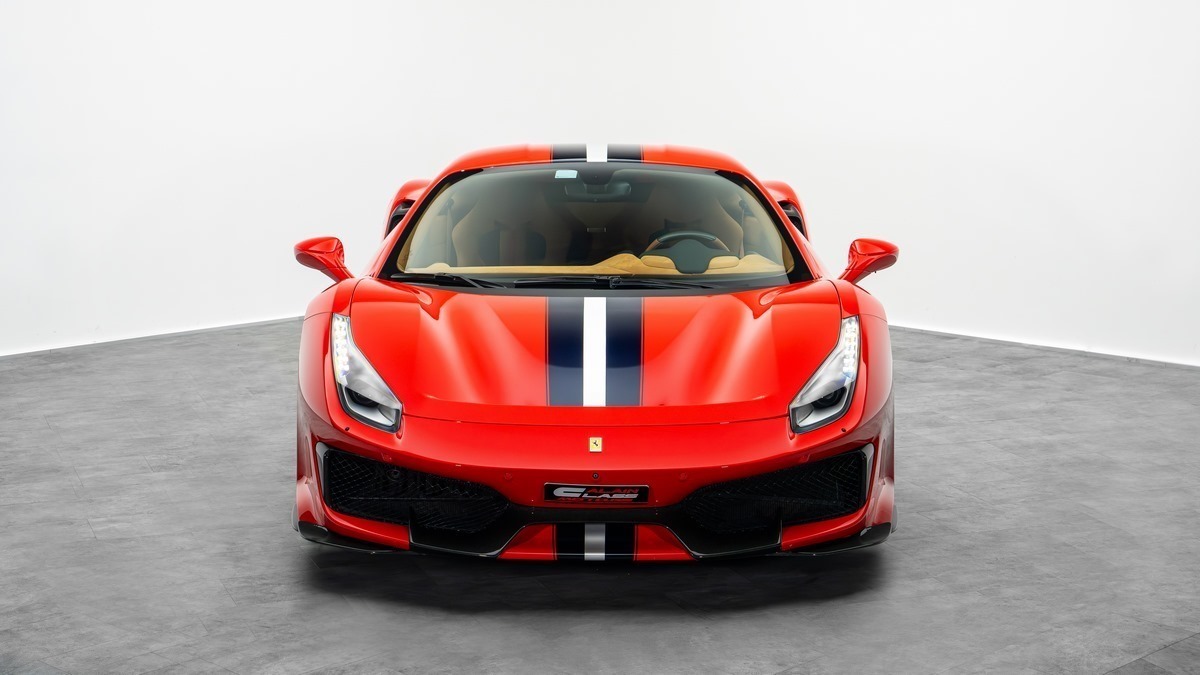 2019 Ferrari 488 Pista, 2/14