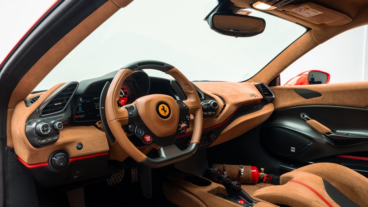 2019 Ferrari 488 Pista, 3/14
