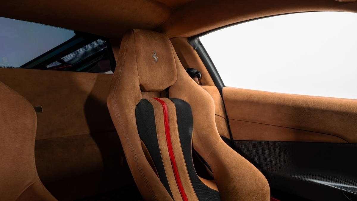 2019 Ferrari 488 Pista, 9/14