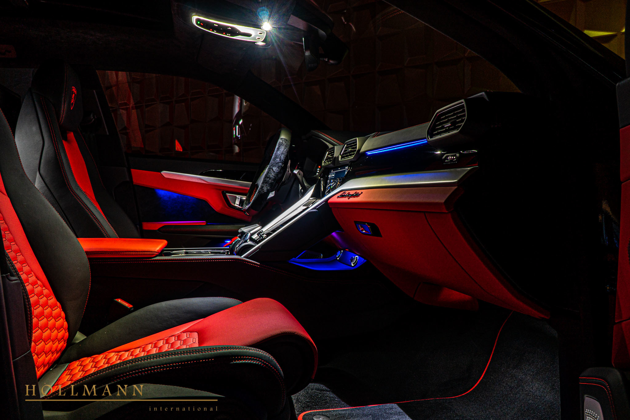 2020 Lamborghini Urus, 30/31