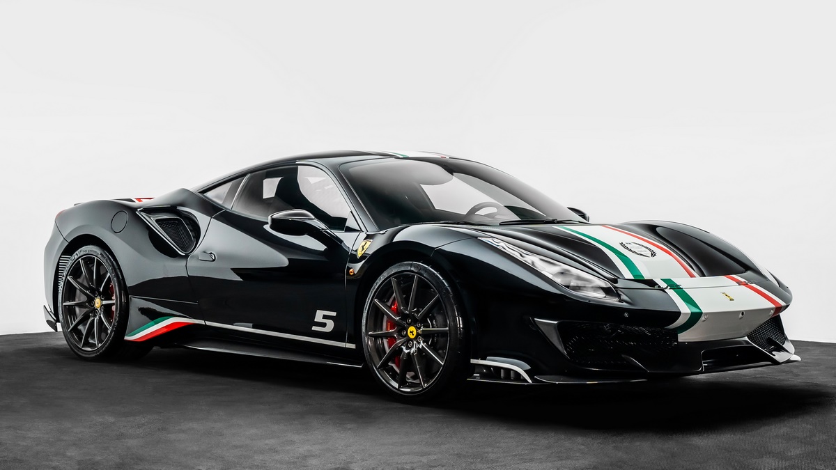 2019 Ferrari 488 Pista Piloti