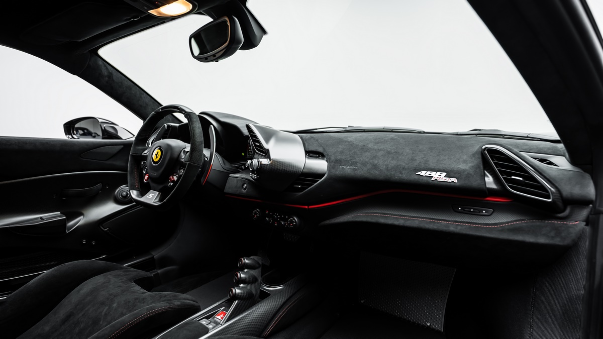 2019 Ferrari 488 Pista Piloti, 5/18