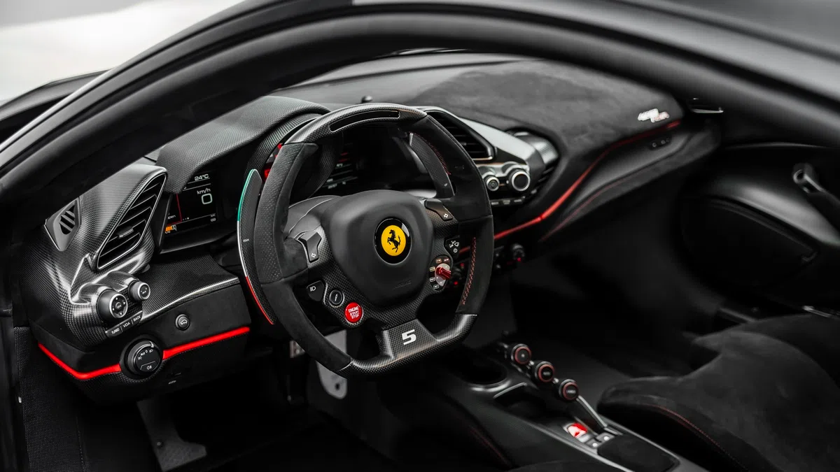 2019 Ferrari 488 Pista Piloti interior, Alcantara Nero