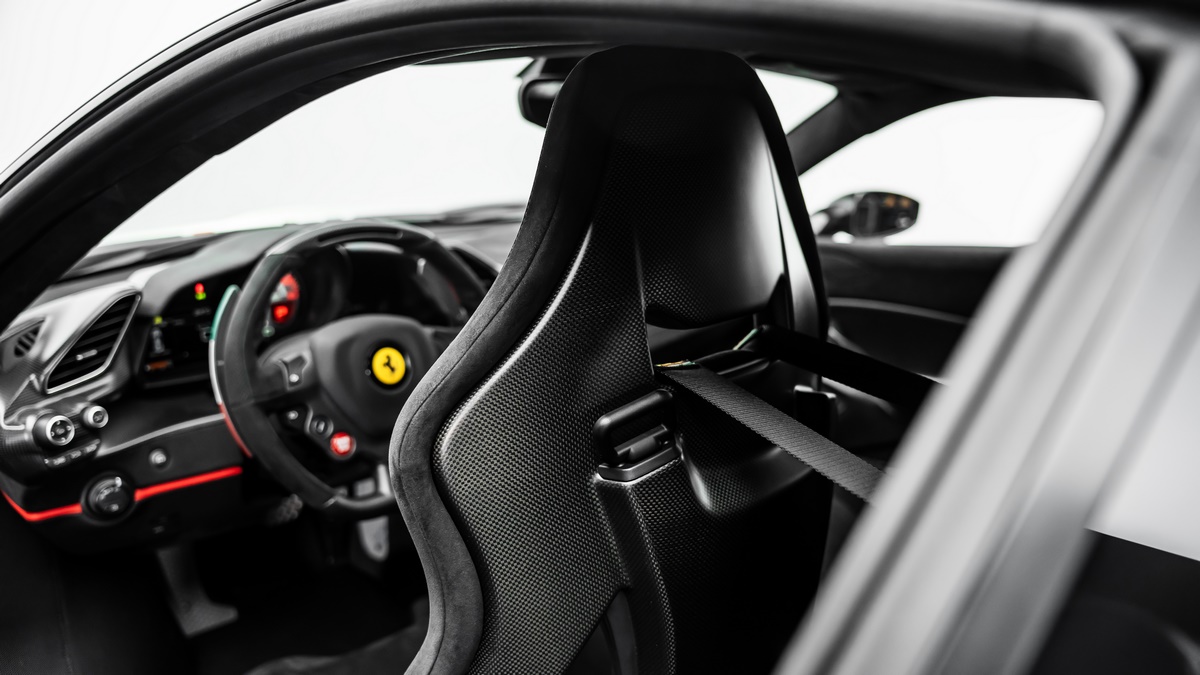 2019 Ferrari 488 Pista Piloti, 9/18