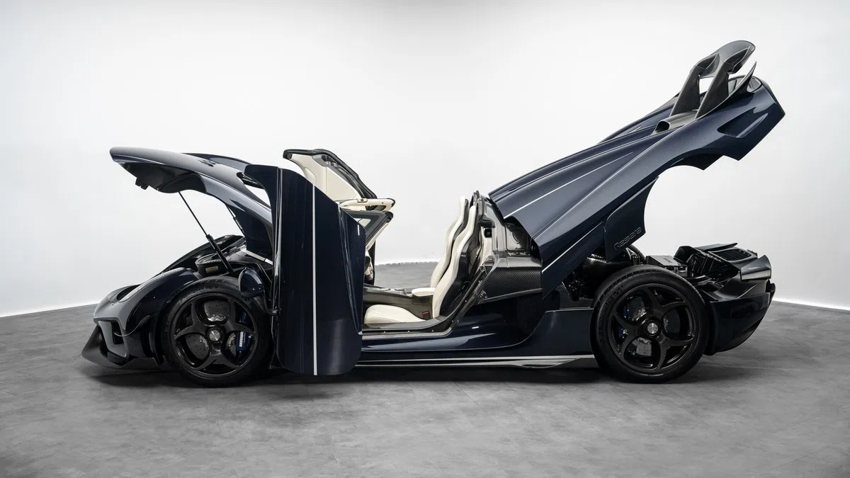 2019 Koenigsegg Regera for sale, exterior, Exposed Blue