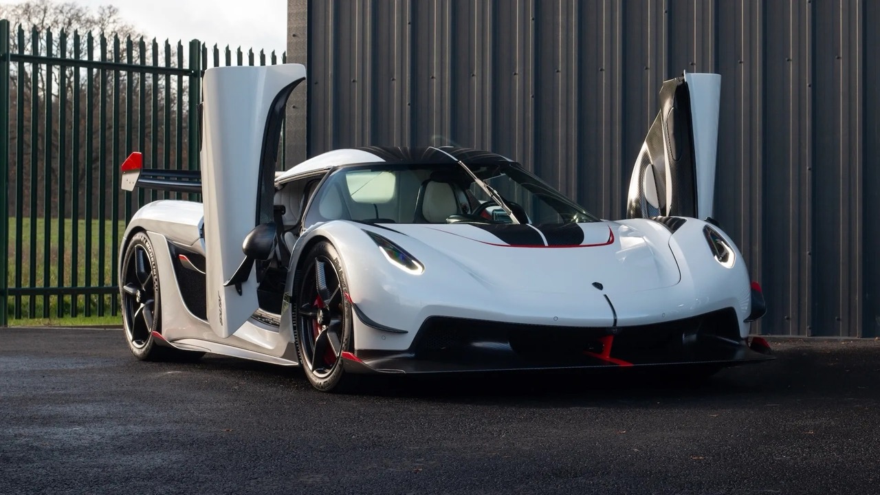 2025 Koenigsegg Jesko Attack