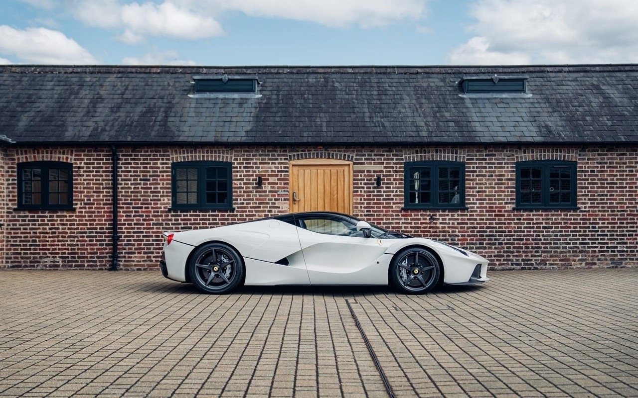 2014 Ferrari LaFerrari, 2/11