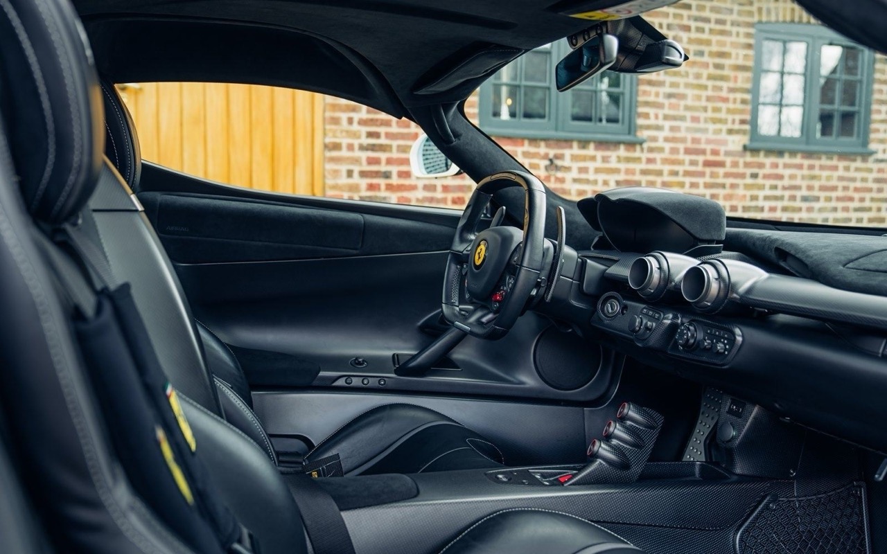 2014 Ferrari LaFerrari, 3/11
