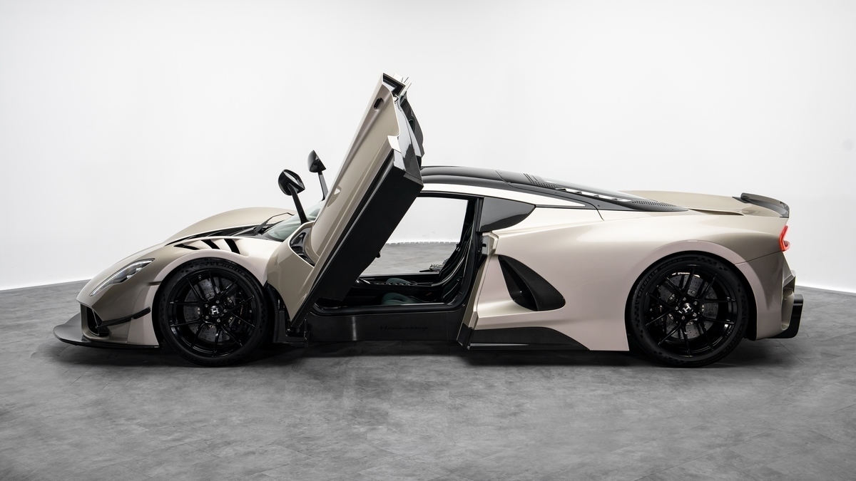 2026 Hennessey Venom F5 Evolution, 2/20